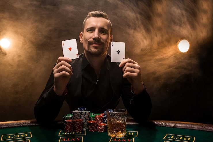 Meja Casino Hold'em dengan dealer langsung di studio efotball